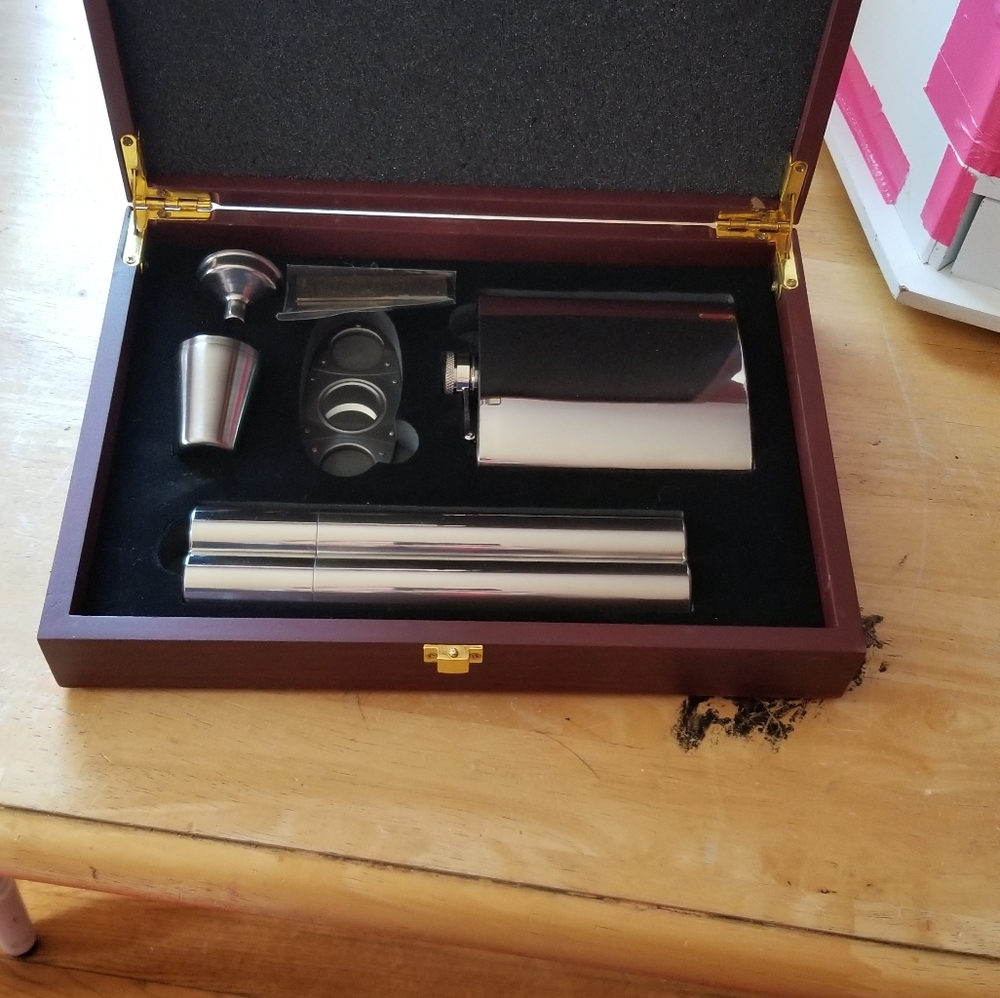 Gorham 5pc Set Flask Cigar Gift Box Cutter Shot Glass Cherry Stained Wooden Mens